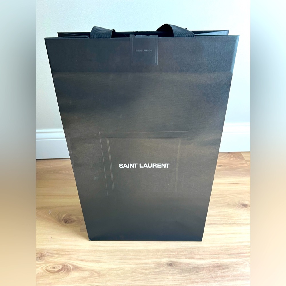AUTHENTIC YSL SHOPPING TOTE 💫